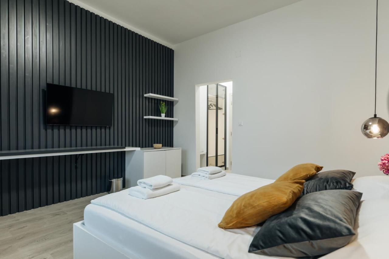 Boutique Suites Joyce Medulin With Free Parking المظهر الخارجي الصورة